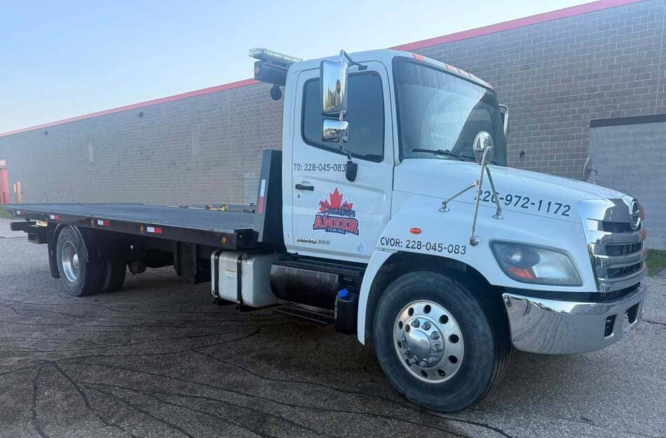 Emergency towing service